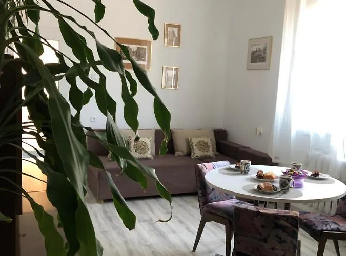 Apartament Przy Krzywym Drzewie - Old Town Apartman *